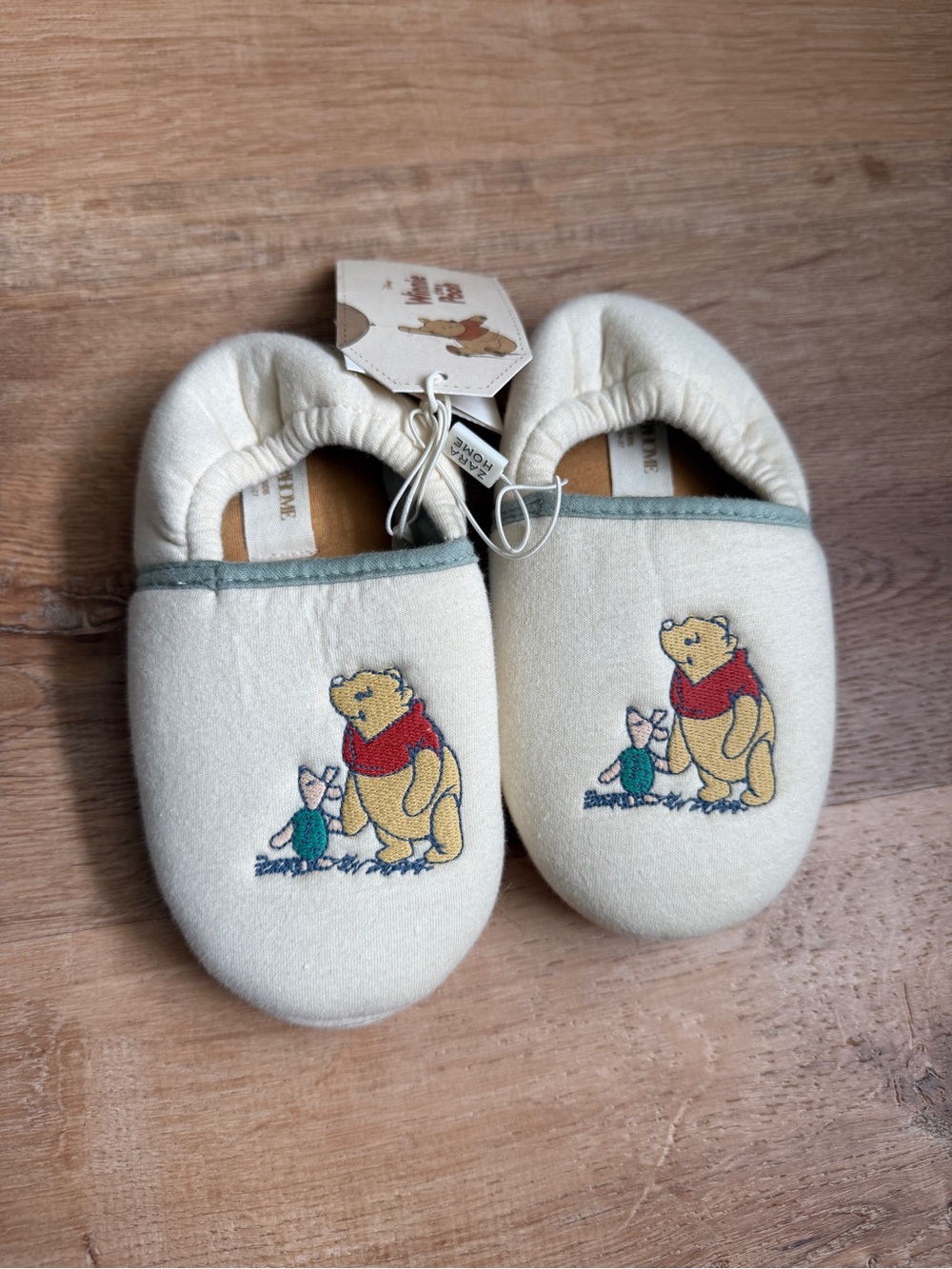 Zara Home Kids Cream Winnie-the-Pooh Slippers